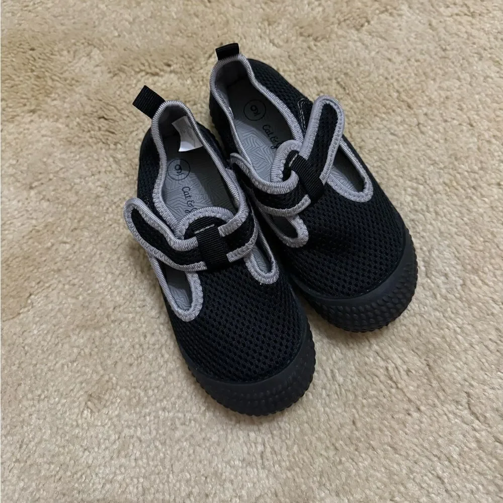 Toddler Cat and Jack Water Shoes Sz 9